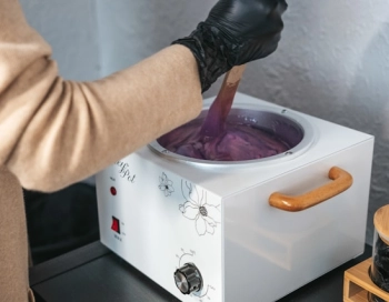 Everything You Need to Know Before Using Hot Wax on Your Face
