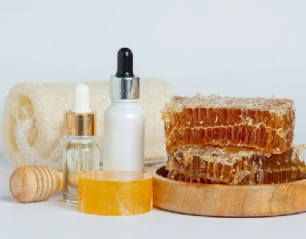 Unlock the Natural Glow: The Remarkable Benefits of Honey for Skin