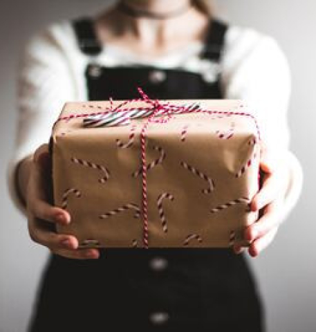 Thoughtful and Trendy Gift Ideas to Delight Your Loved Ones